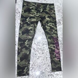 Zumba Wear camo leggings XXL